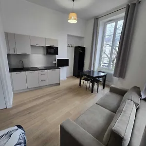 Grands Boulevards Apartment Paris