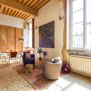 Apartment Loft Coeur Du Vieux