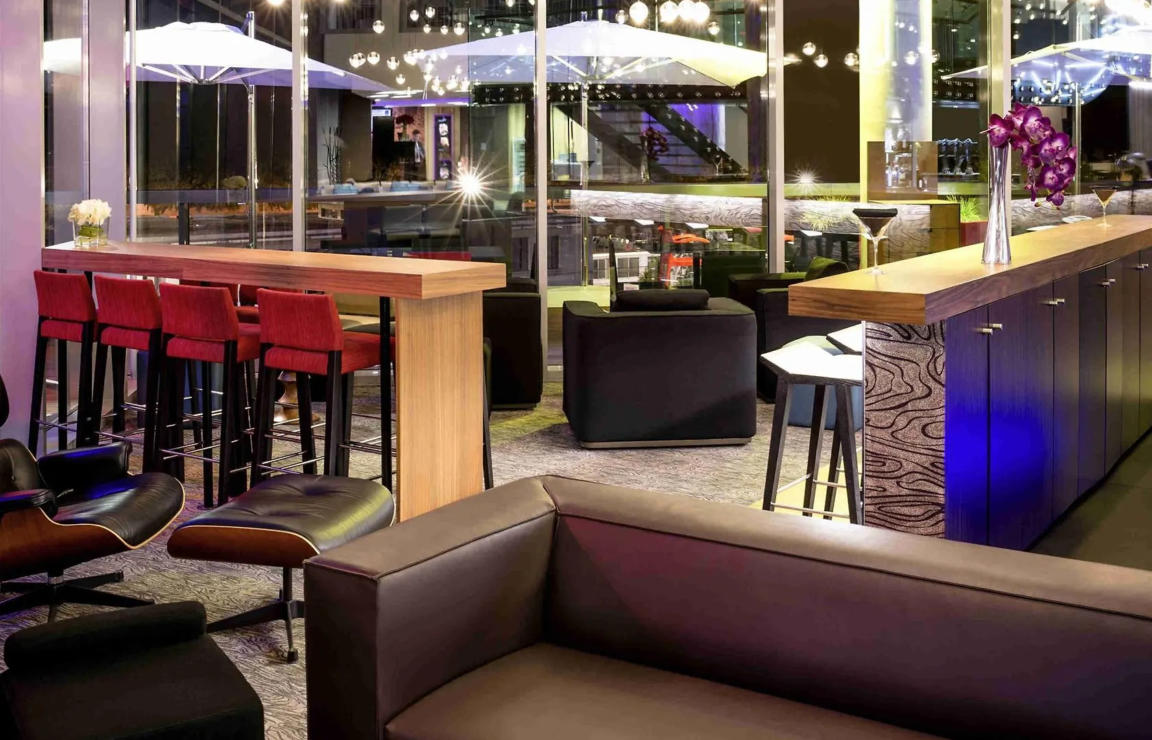 Novotel Lyon Centre-Confluence Bord De Saone 4*,  France