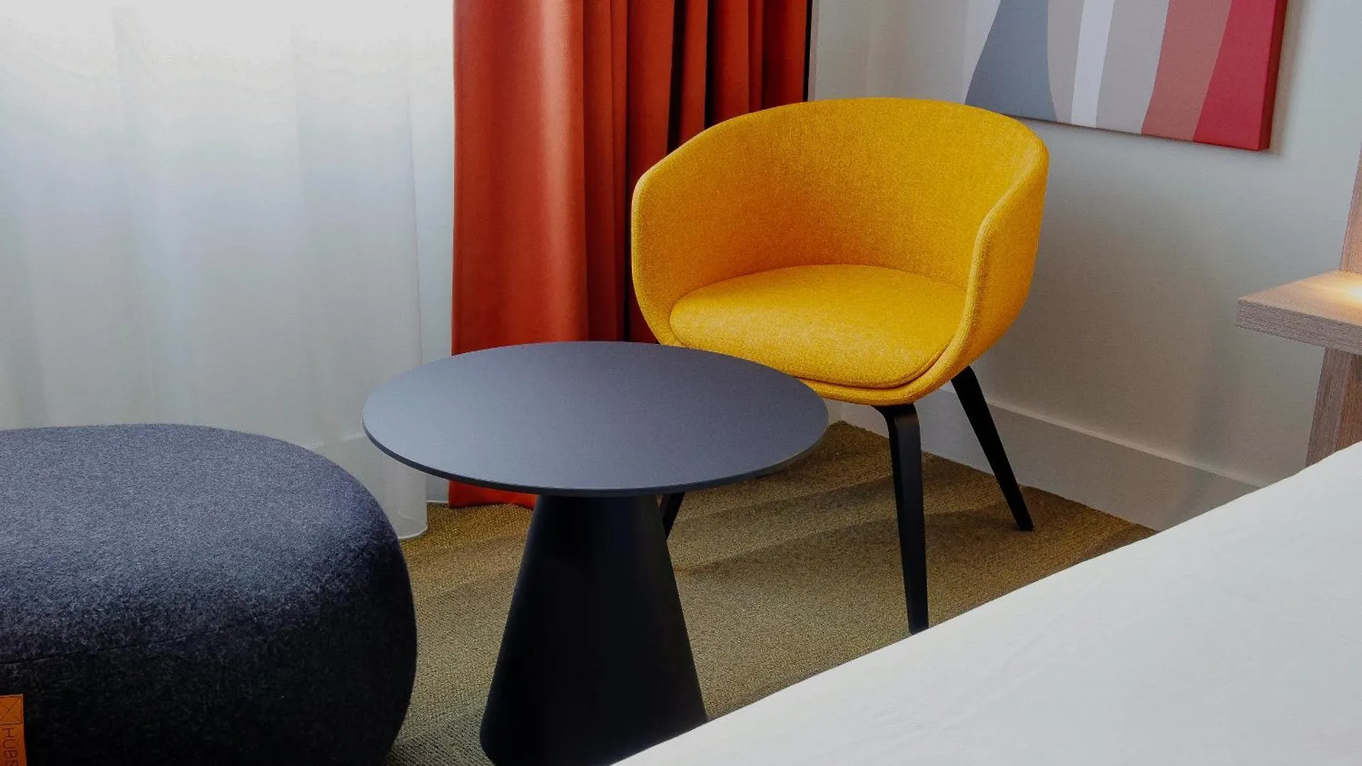 Novotel Lyon Centre-Confluence Bord De Saone Hotel