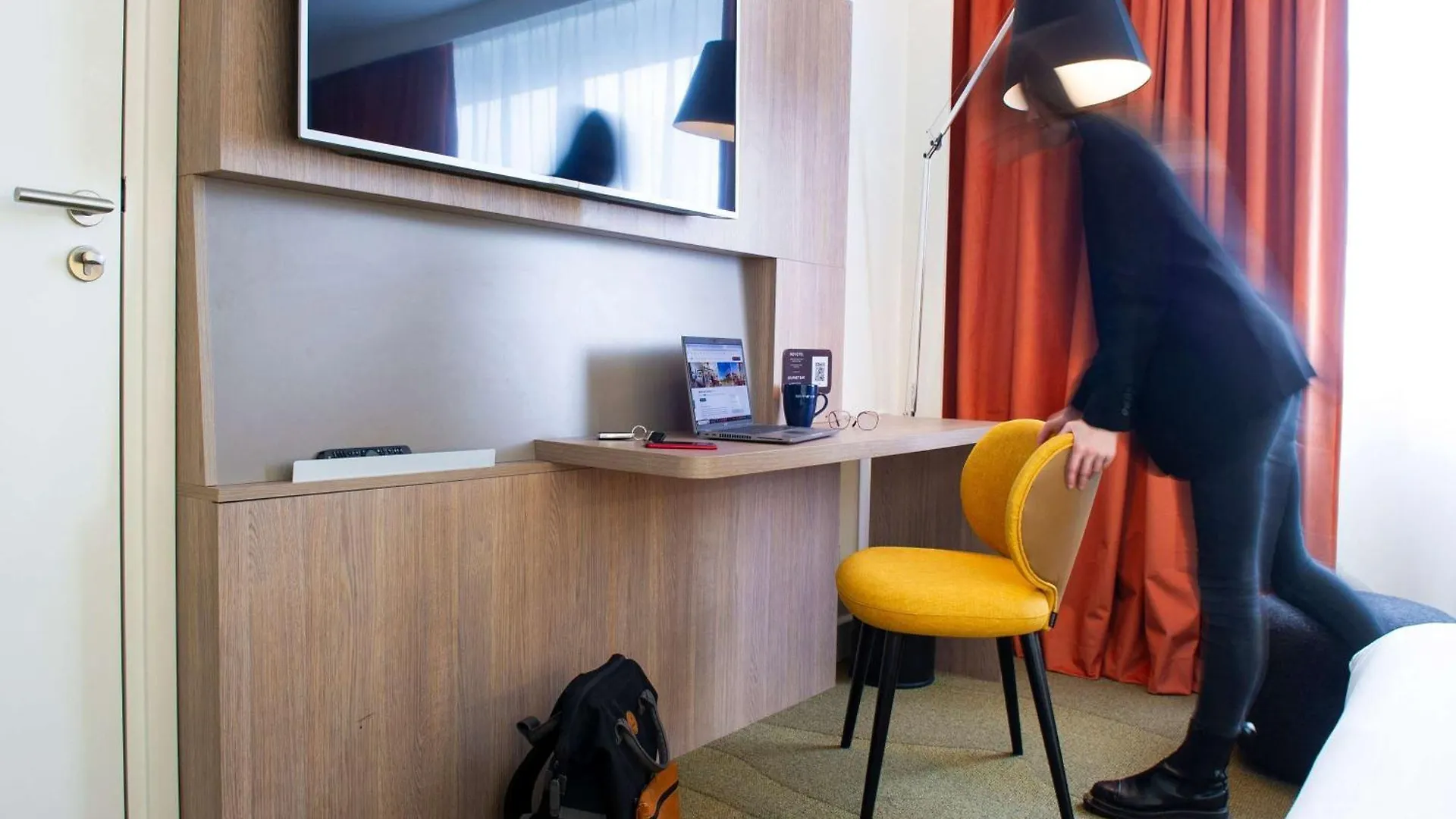 Novotel Lyon Centre-Confluence Bord De Saone Hotel