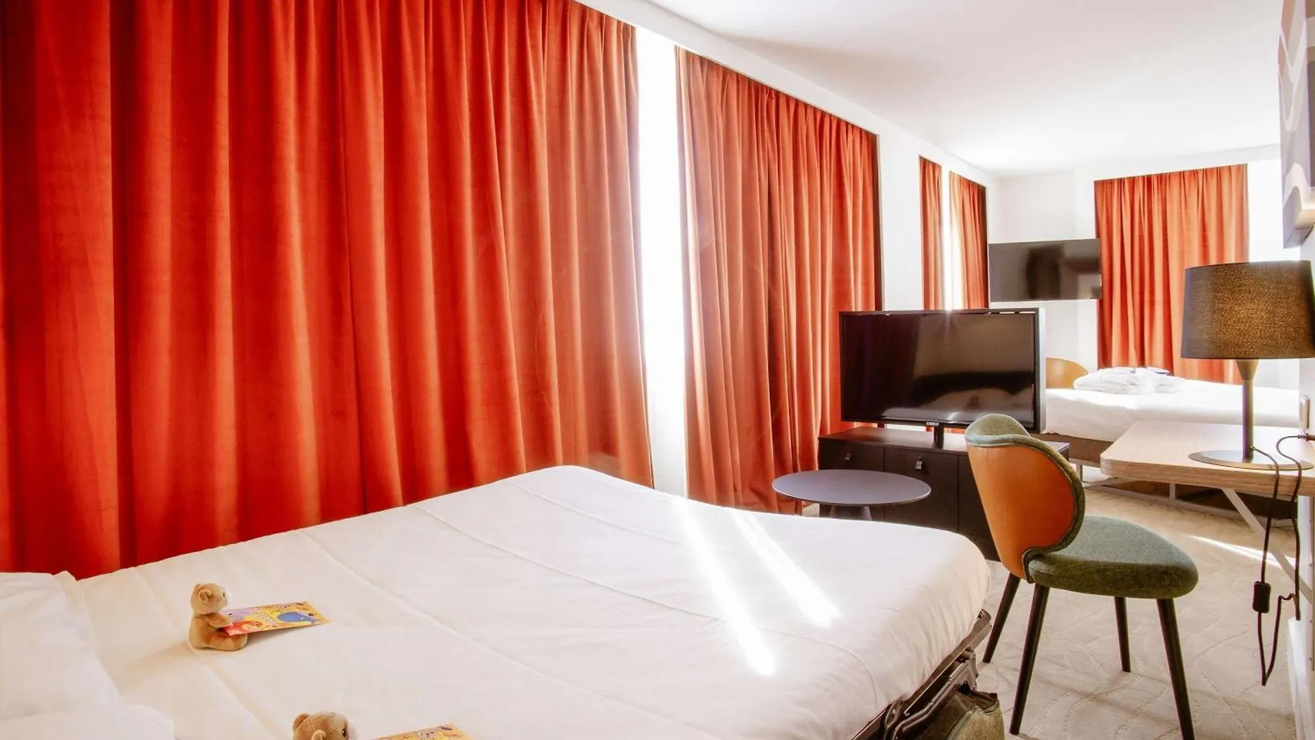 Hotel Novotel Lyon Centre-Confluence Bord De Saone